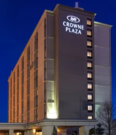 Crowne Plaza Newark Airport, an IHG Hotel