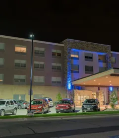 Holiday Inn Express & Suites Dayton North - Vandalia, an IHG Hotel