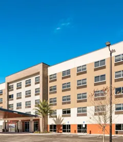 Holiday Inn Express & Suites Jacksonville - Town Center, an IHG Hotel