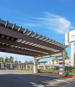 Stanford Inn & Suites Anaheim