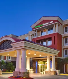 Holiday Inn Express & Suites Las Vegas SW - Spring Valley, an IHG Hotel