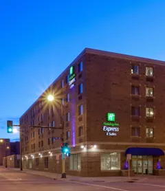 Holiday Inn Express Hotel & Suites Downtown Minneapolis, an IHG Hotel