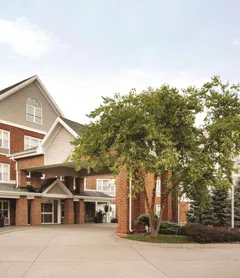 Country Inn & Suites by Radisson, Des Moines West, IA