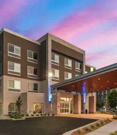 Holiday Inn Express & Suites Suisun City, an IHG Hotel