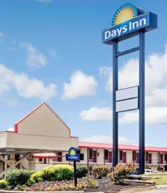 Days Inn by Wyndham Knoxville West