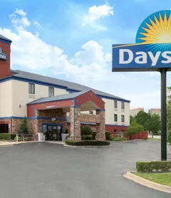 Days Inn by Wyndham Tulsa Central