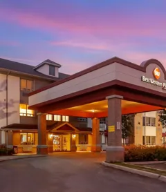 Best Western Plus Burlington Inn & Suites