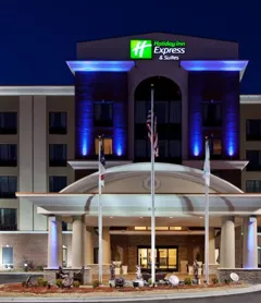 Holiday Inn Express & Suites Hope Mills-Fayetteville Arpt, an IHG Hotel