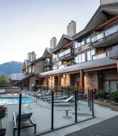 Whistler Village Inn And Suites