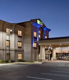 Holiday Inn Express Hotel and Suites of Opelika/Auburn, an IHG Hotel