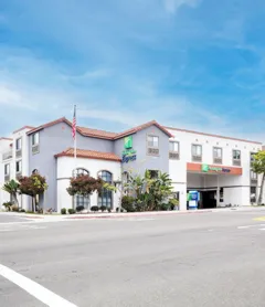 Holiday Inn Express Hotel & Suites Hermosa Beach, an IHG Hotel