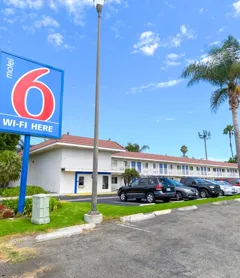 Motel 6 Costa Mesa