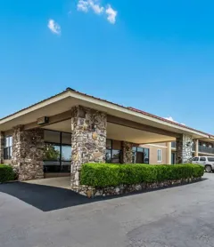 Quality Inn & Suites Hot Springs-Lake Hamilton