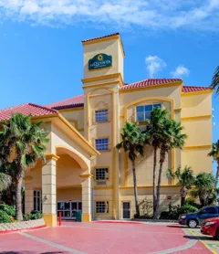 La Quinta Inn & Suites by Wyndham South Padre Island Beach