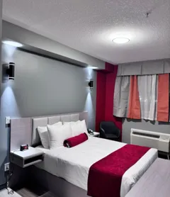 Ramada by Wyndham West Edmonton Hotel & Suites