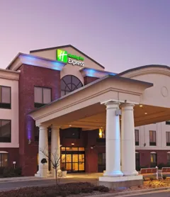 Holiday Inn Express Hotel & Suites Pine Bluff / Pines Mall, an IHG Hotel