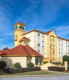 La Quinta Inn & Suites by Wyndham Atlanta Ballpark/Galleria