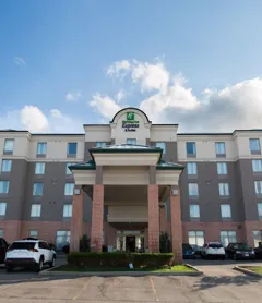 Holiday Inn Express & Suites Brampton, an IHG Hotel