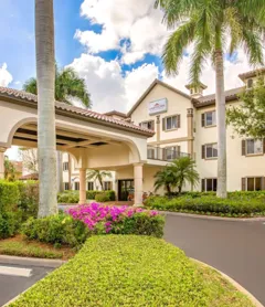 Hawthorn Extended Stay by Wyndham Naples