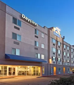 Days Inn by Wyndham Seatac Airport